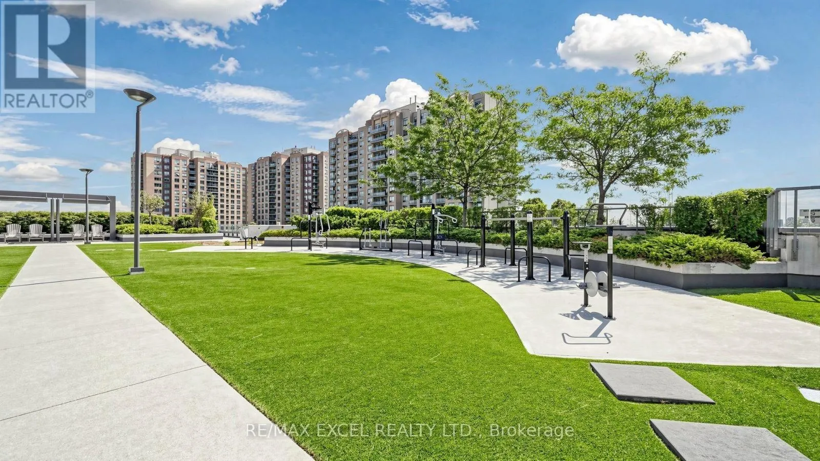 1208 - 55 ONEIDA CRESCENT