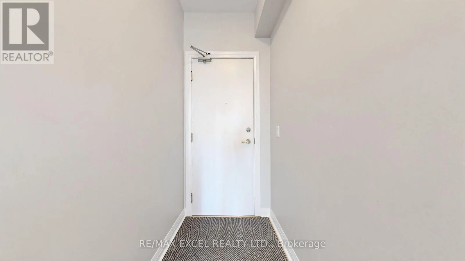 1208 - 55 ONEIDA CRESCENT