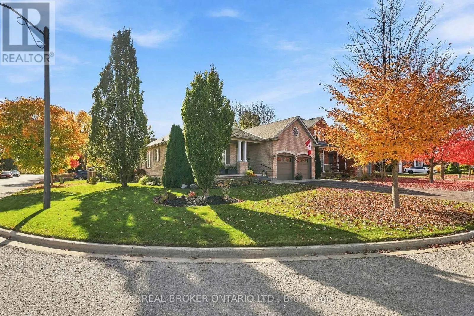 8 ASH GREEN LANE