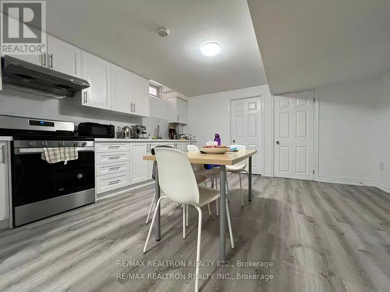 LOWER - 8 QUEEN ISABELLA CRESCENT