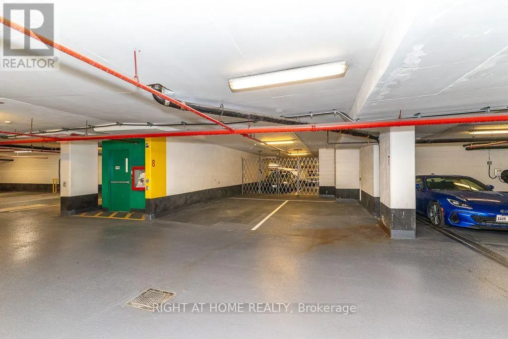 PH05 - 325 SOUTH PARK ROAD