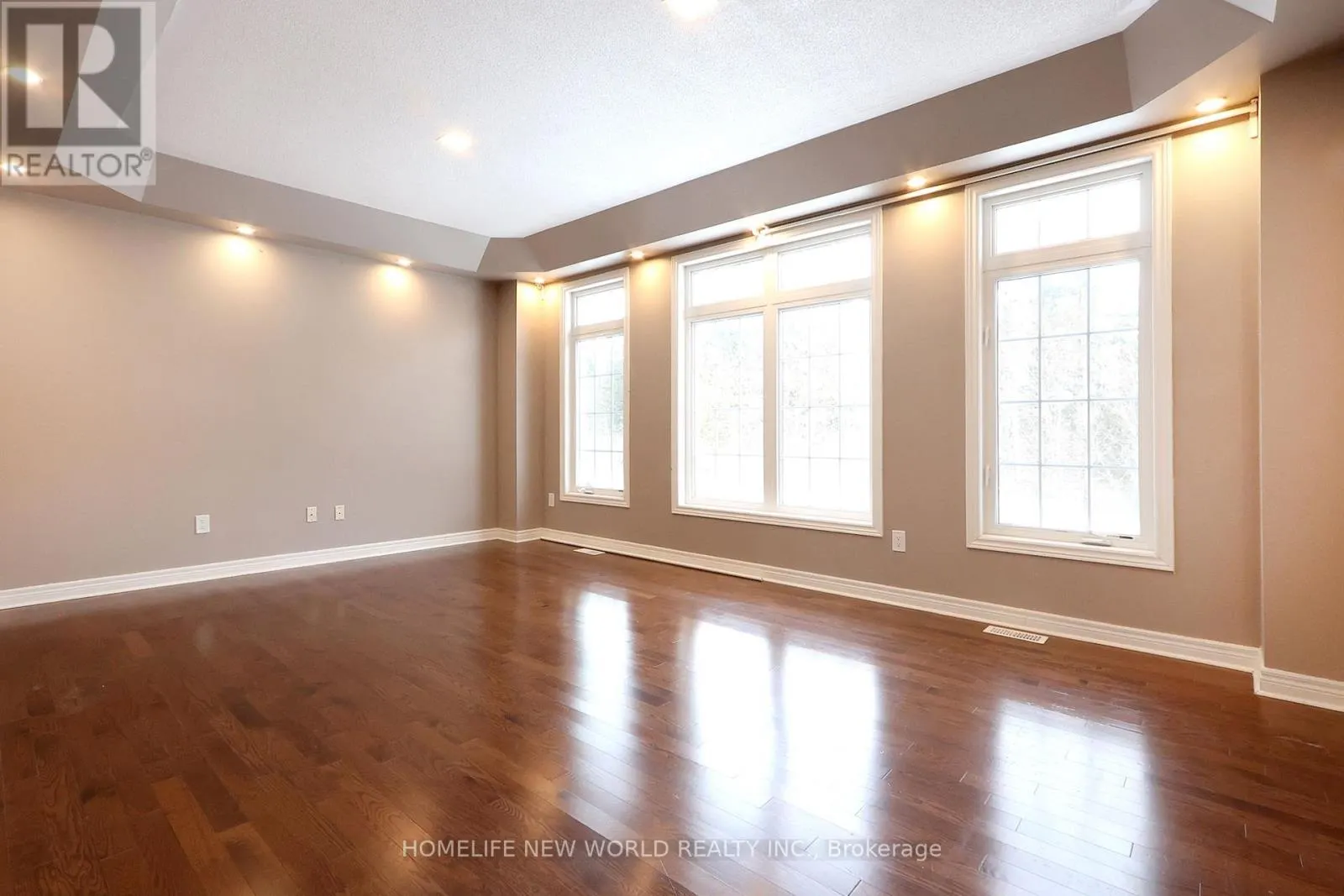 2ND MASTER BEDROOM - 41 PULPWOOD CRESCENT