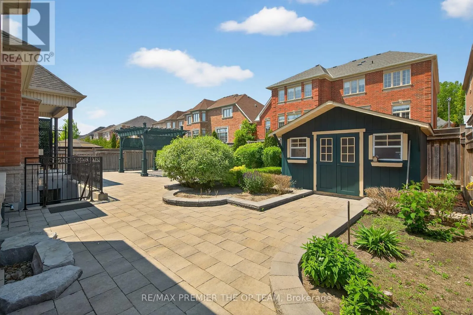 24 GRAND VELLORE CRESCENT