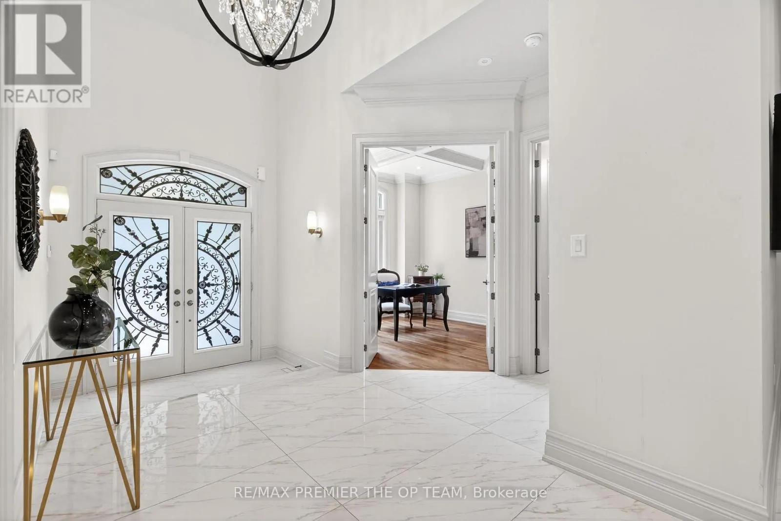 24 GRAND VELLORE CRESCENT
