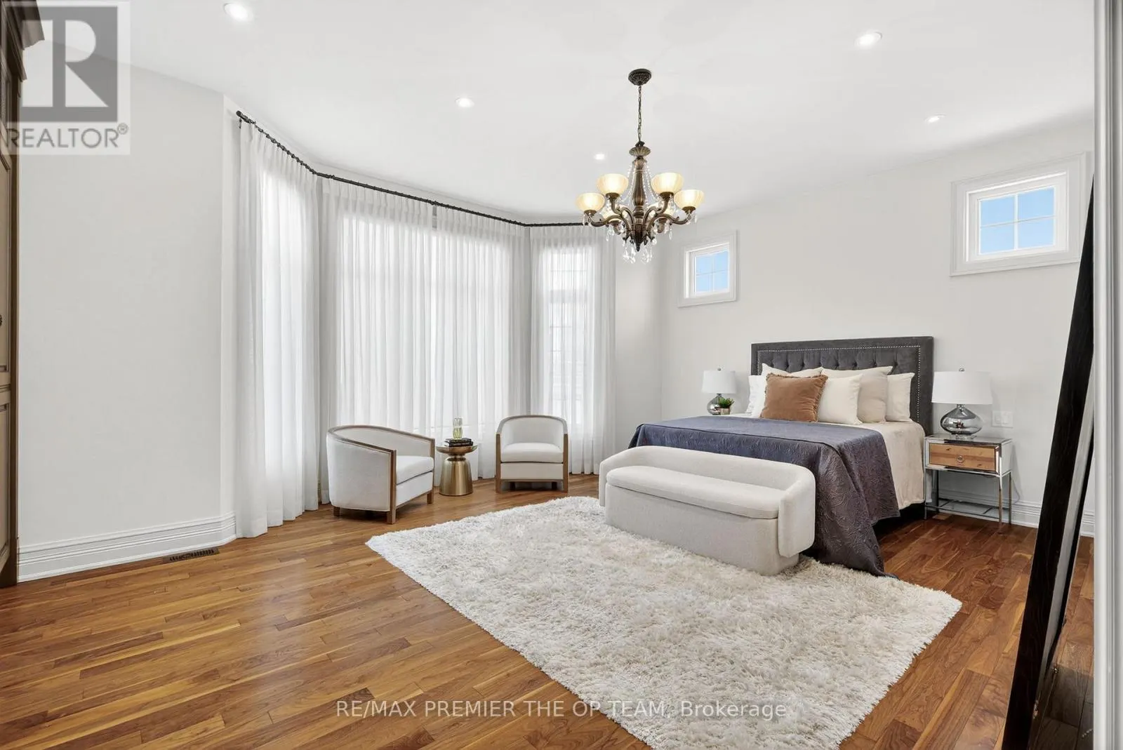 24 GRAND VELLORE CRESCENT