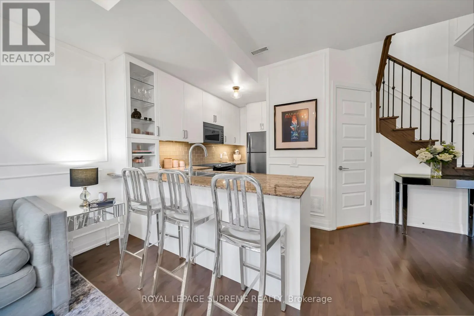 43 - 8167 KIPLING AVENUE