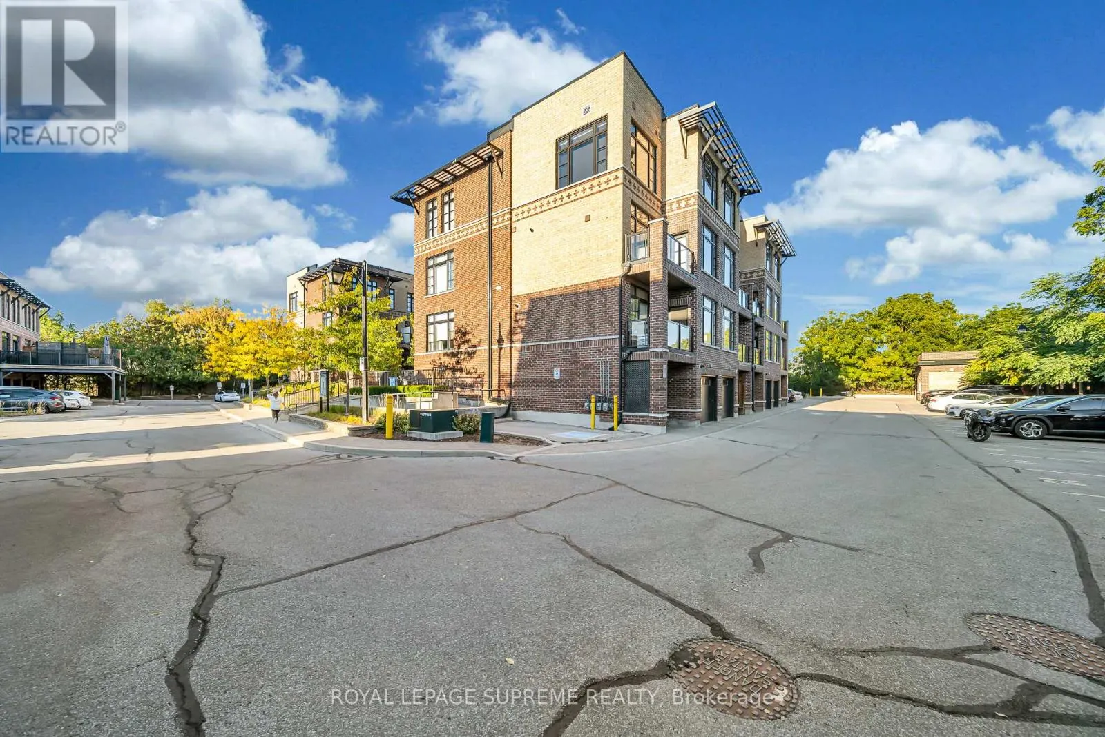 43 - 8167 KIPLING AVENUE