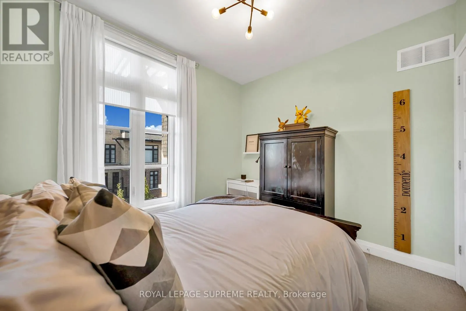 43 - 8167 KIPLING AVENUE