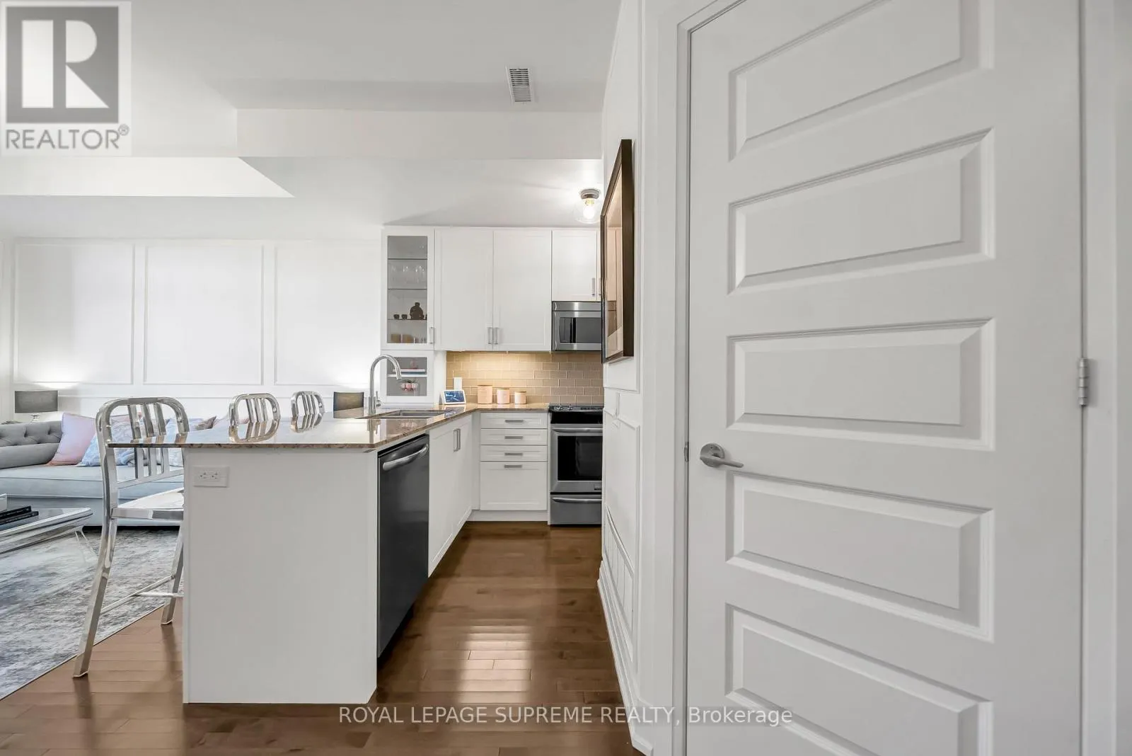 43 - 8167 KIPLING AVENUE