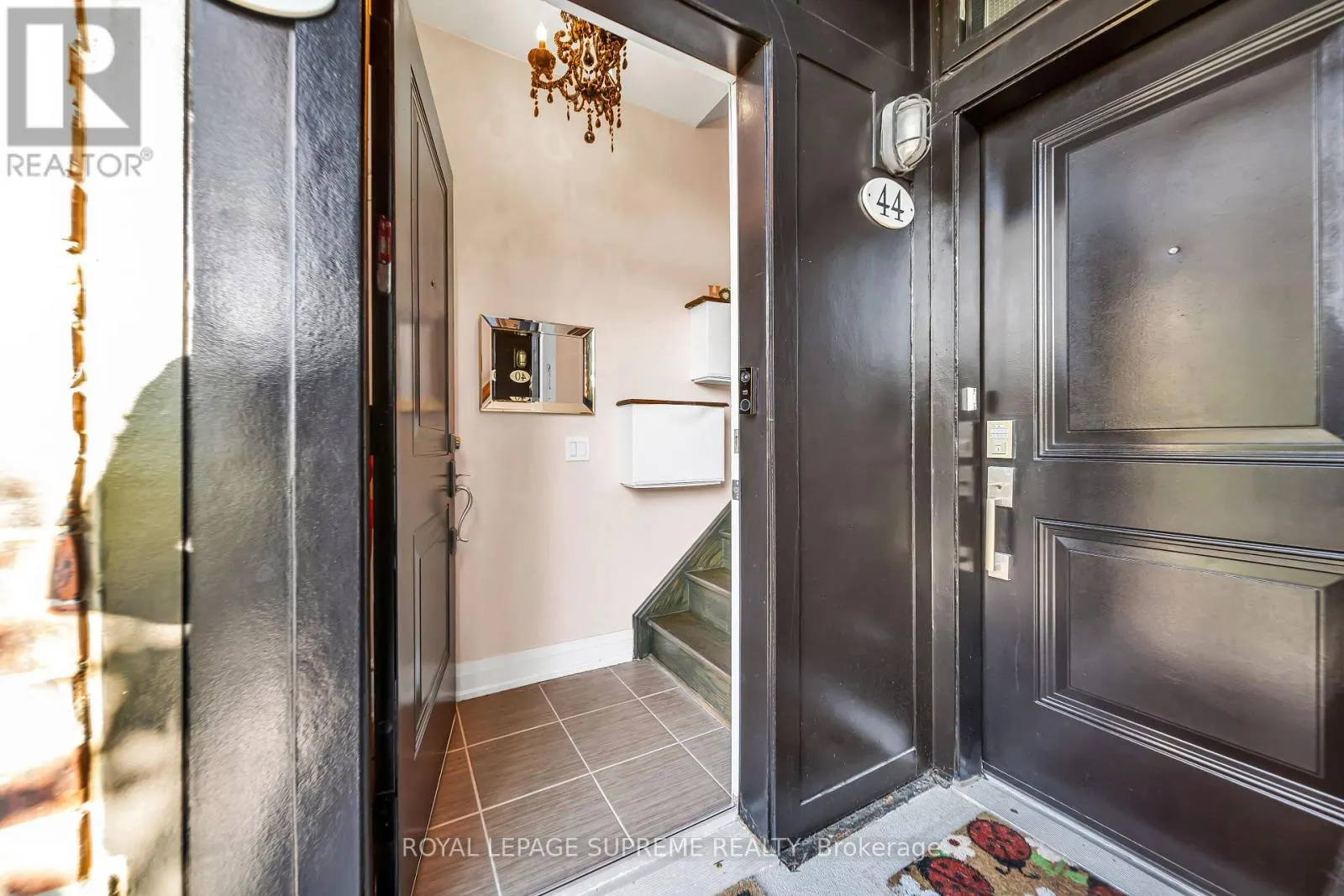 43 - 8167 KIPLING AVENUE