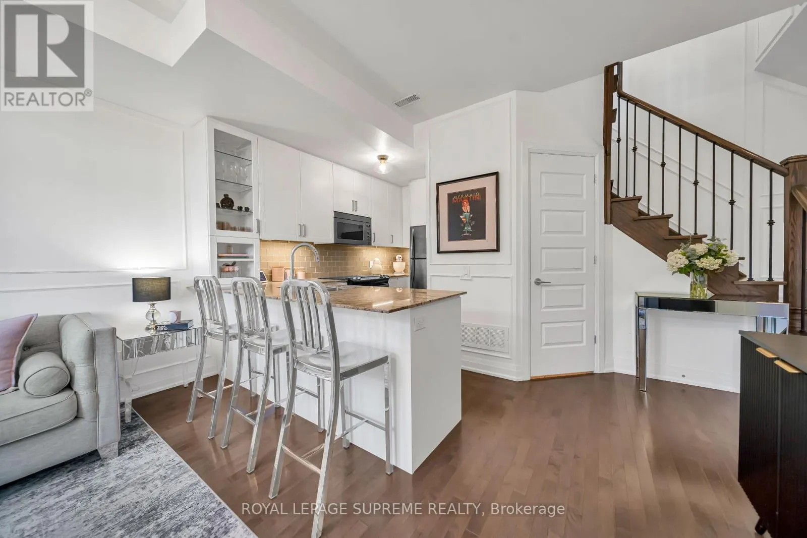 43 - 8167 KIPLING AVENUE