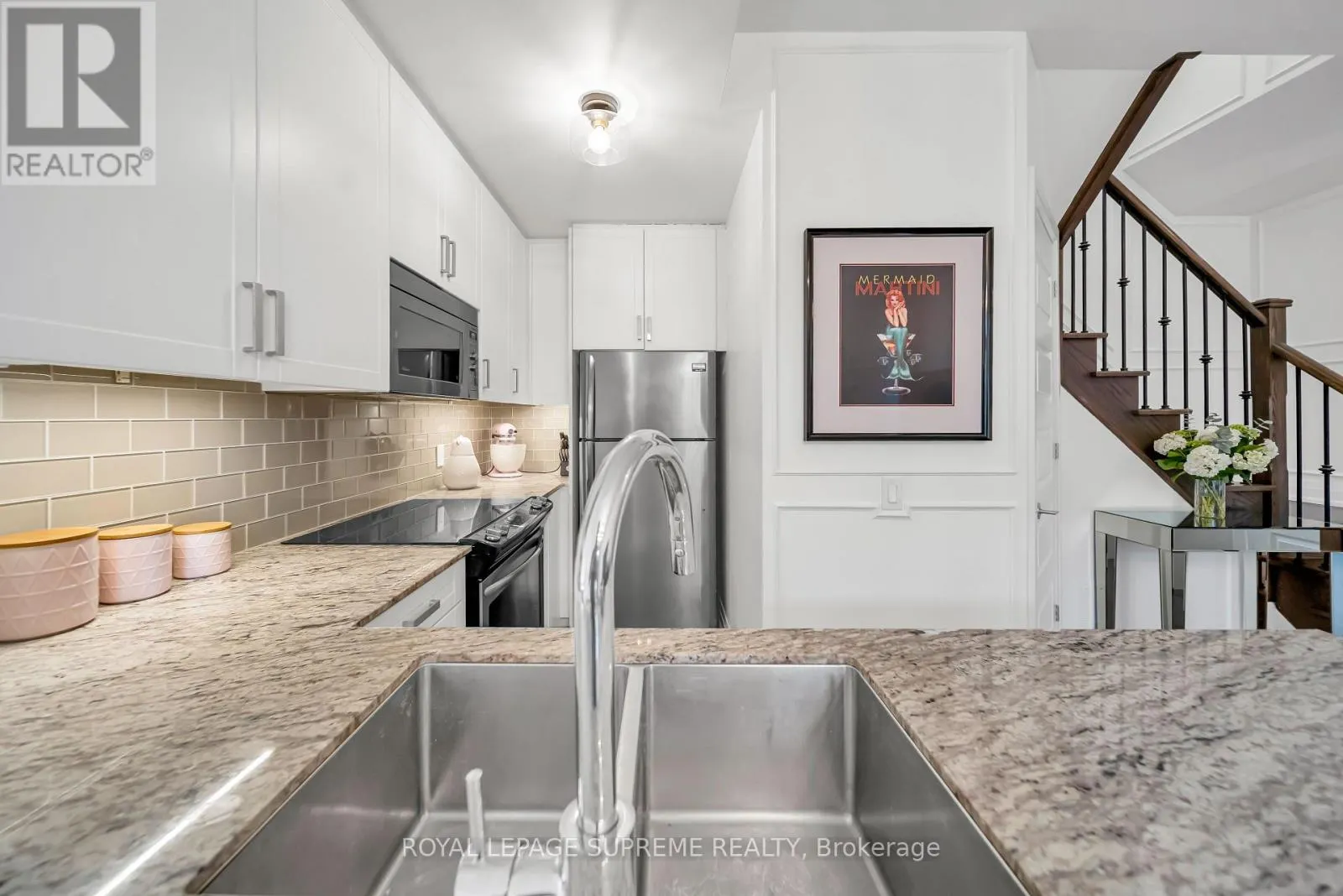 43 - 8167 KIPLING AVENUE