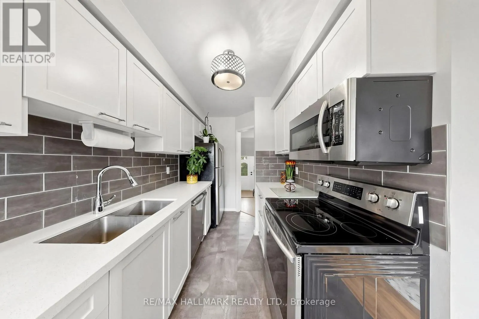 5 EVELYN BUCK LANE