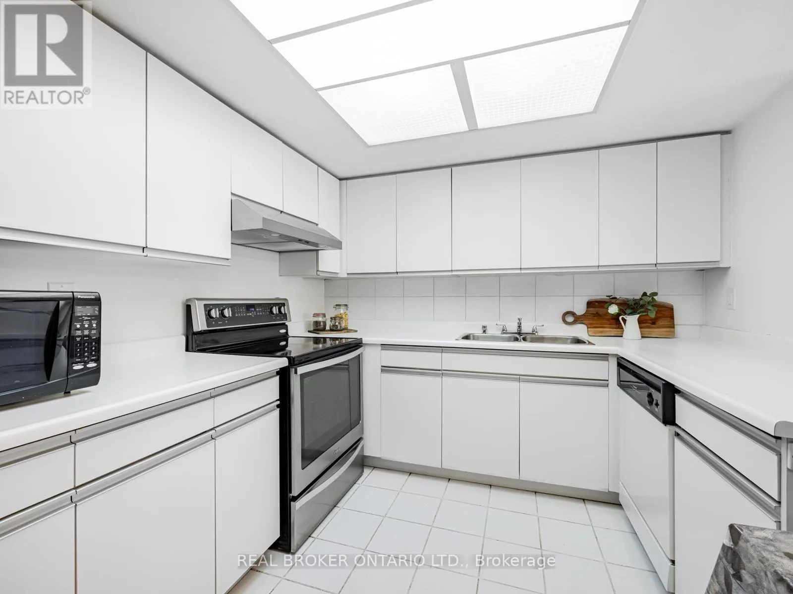 805 - 20 BAIF BOULEVARD