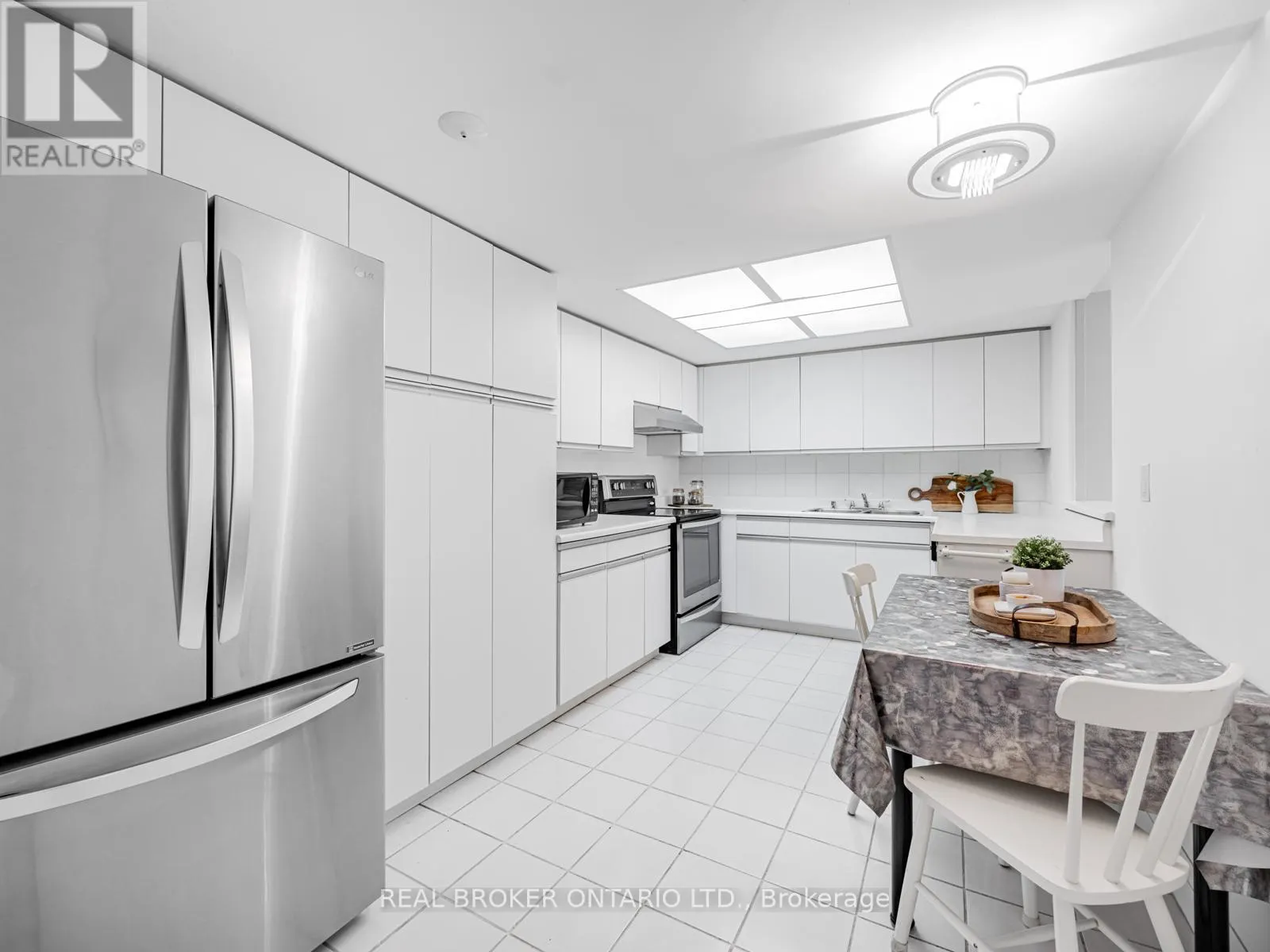 805 - 20 BAIF BOULEVARD