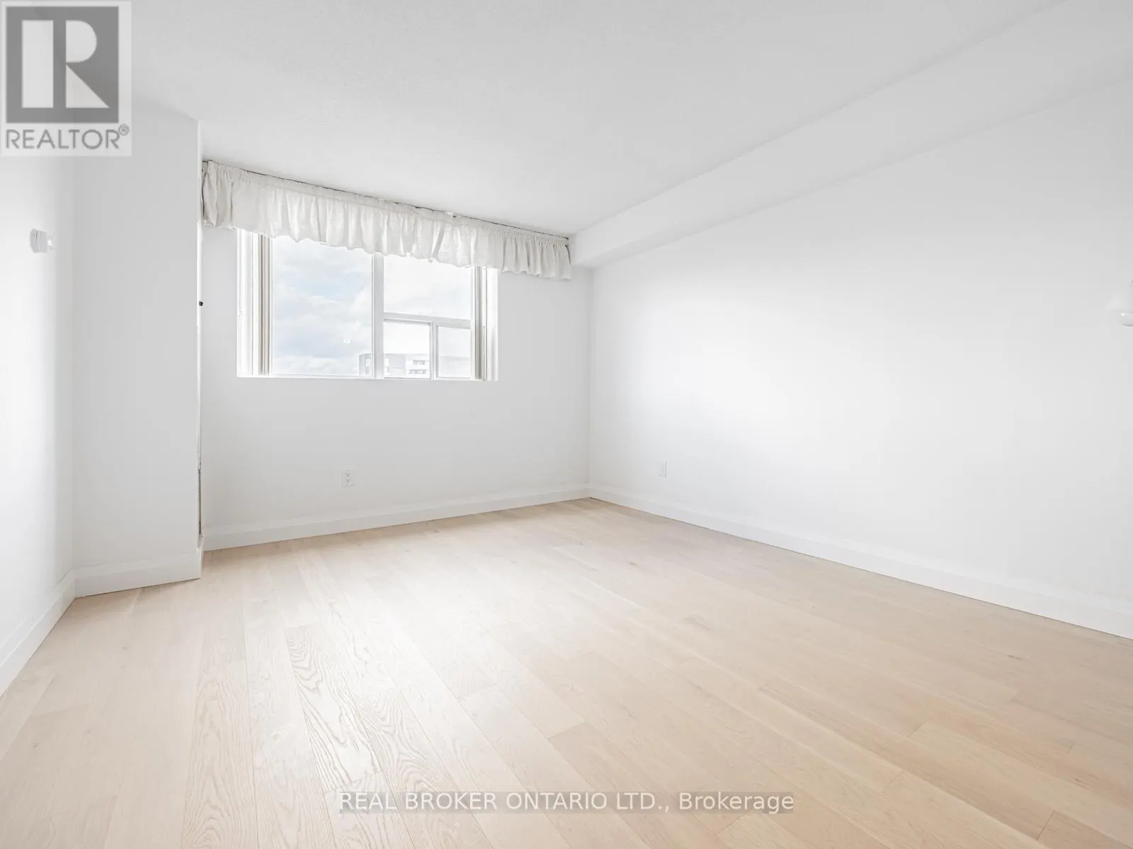 805 - 20 BAIF BOULEVARD