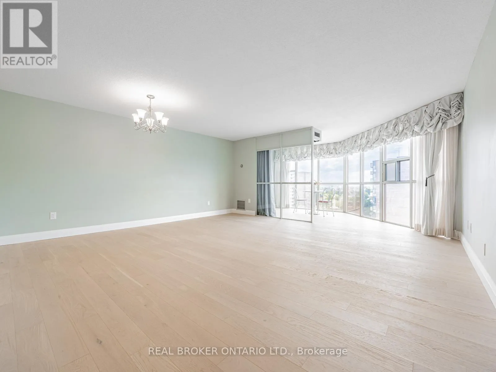 805 - 20 BAIF BOULEVARD