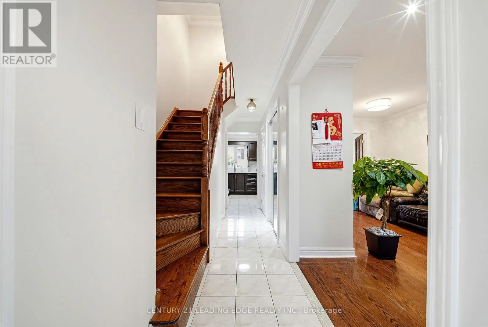 25 CROXLEY GREEN