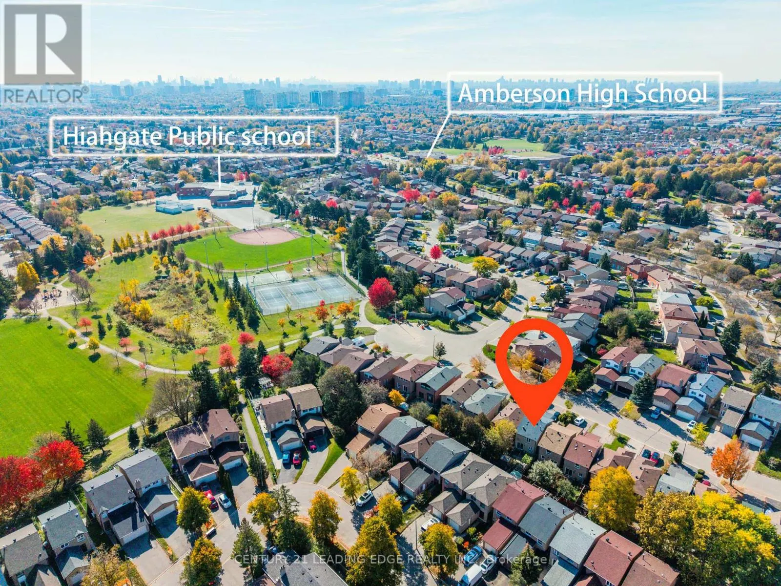 25 CROXLEY GREEN