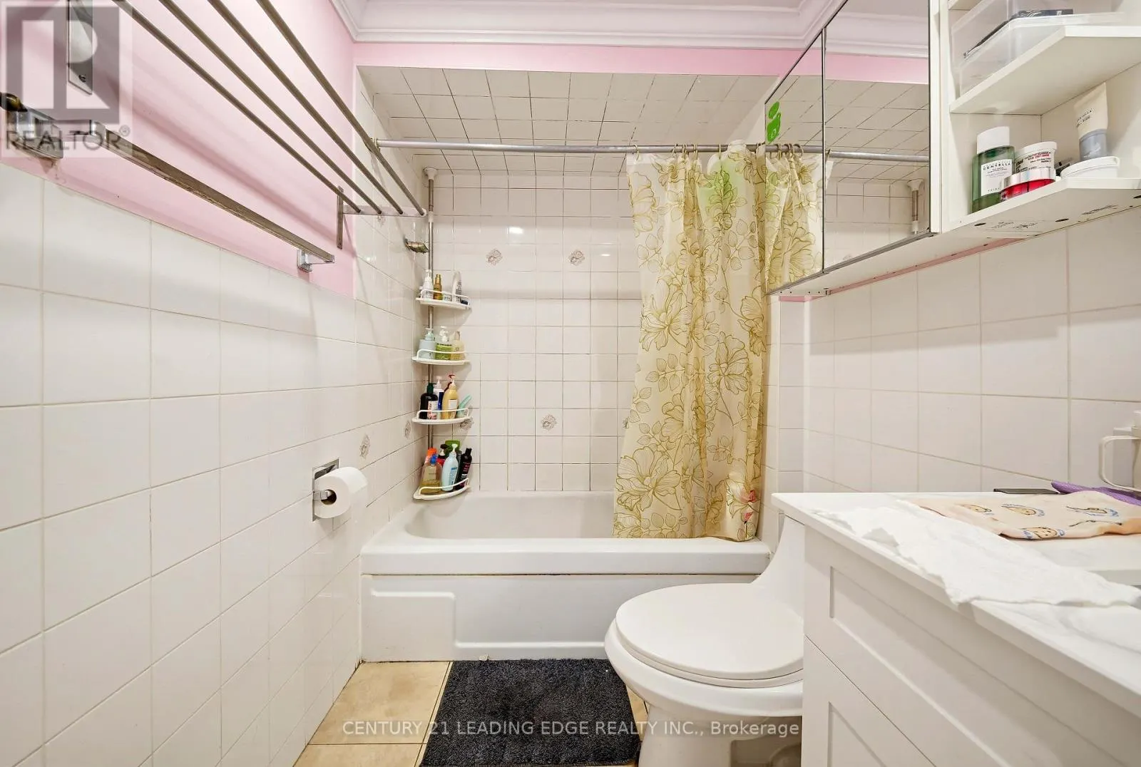 25 CROXLEY GREEN