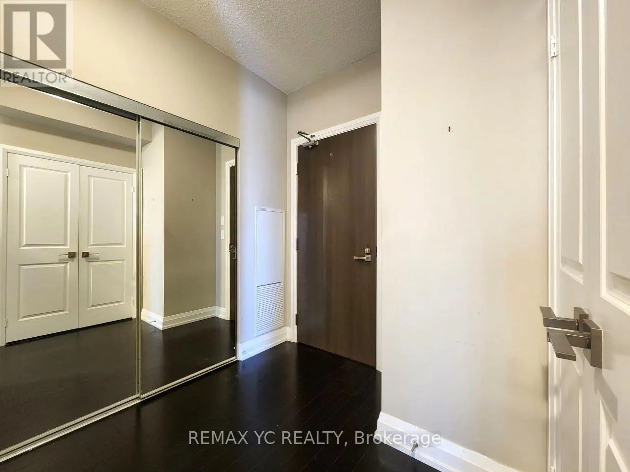 408 - 7171 YONGE STREET