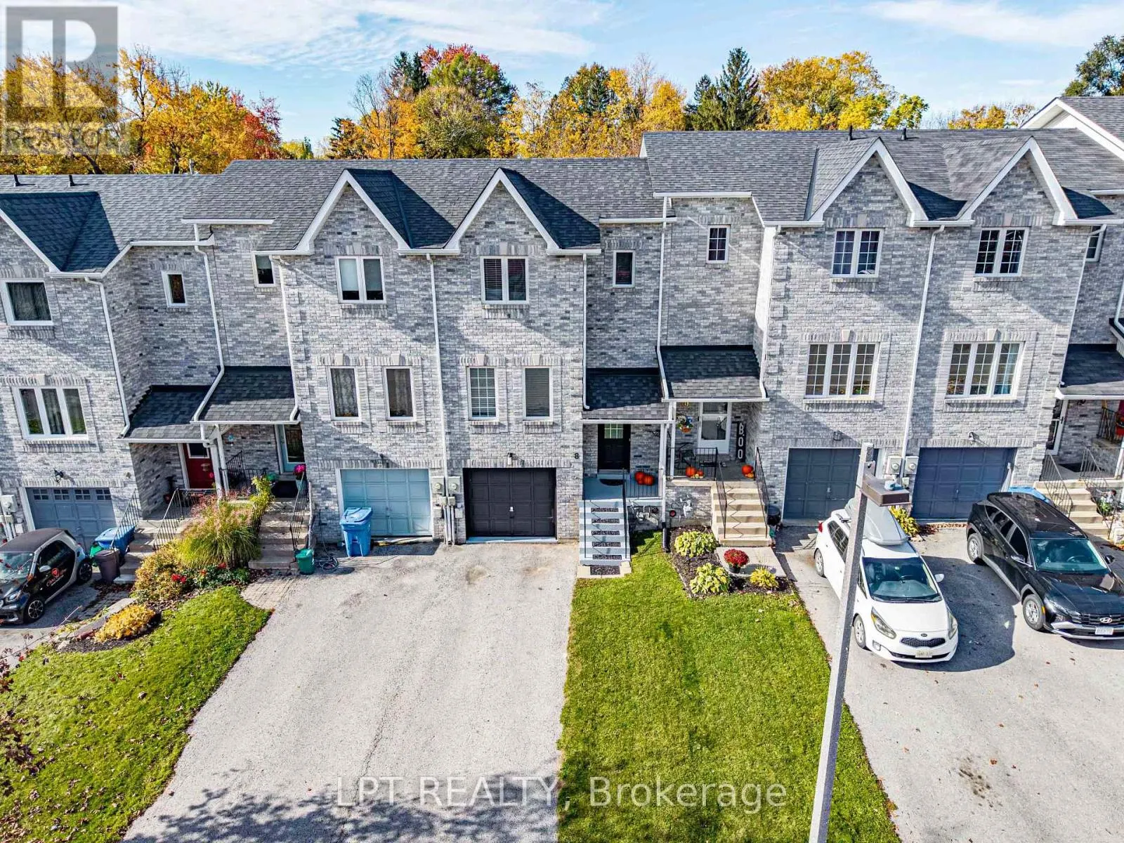 8 HATTIE COURT