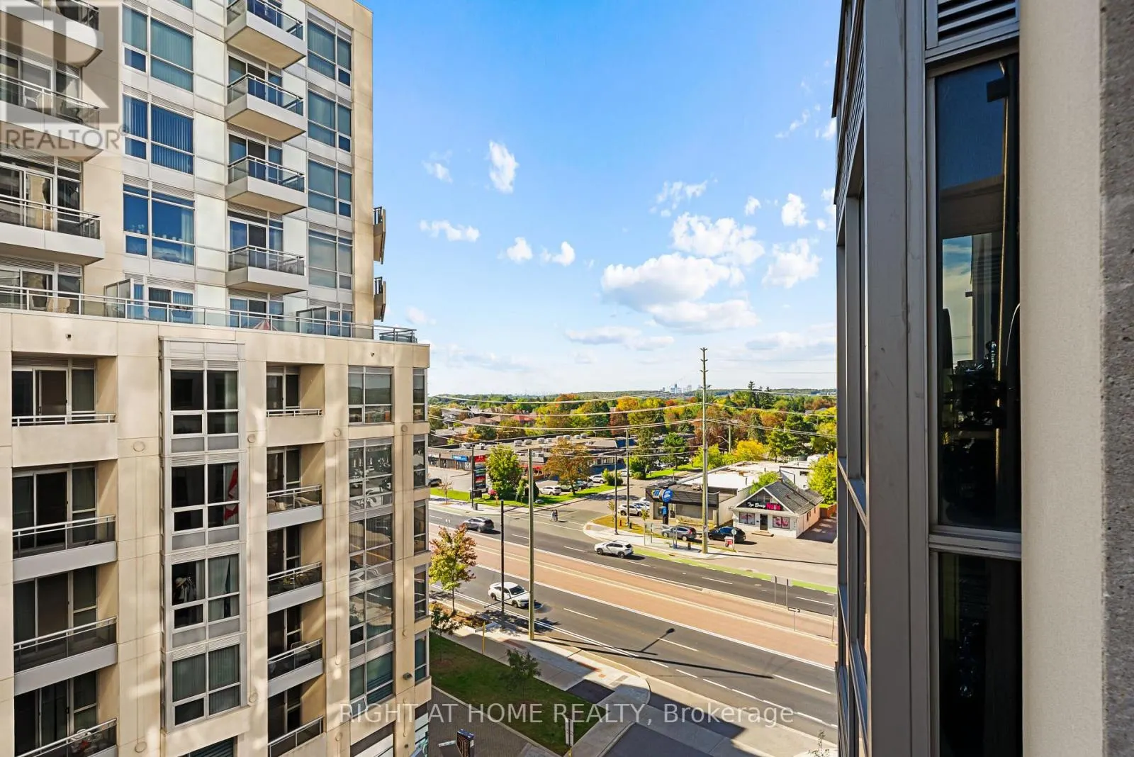 610 - 9201 YONGE STREET