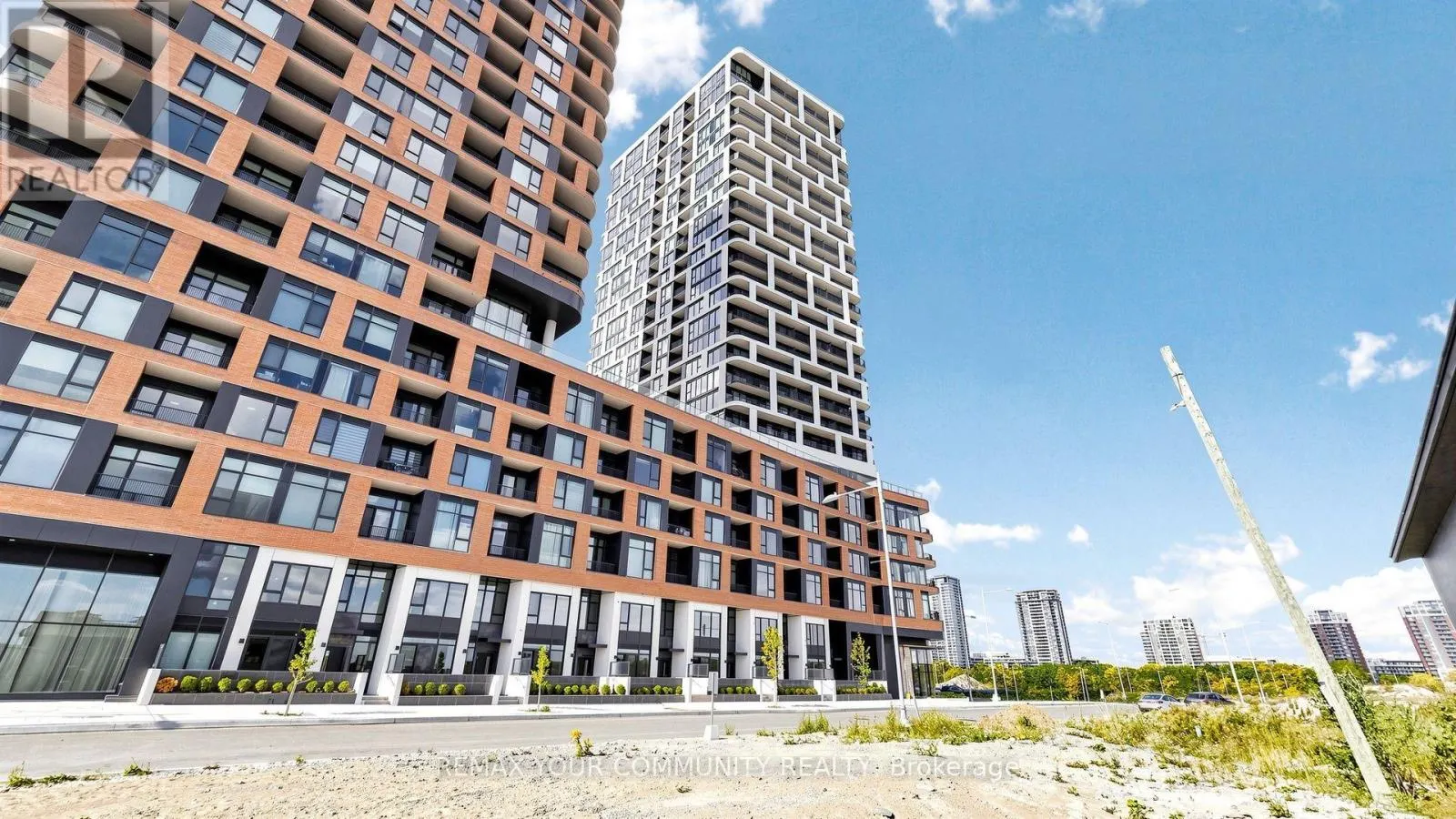 2621 - 56 ANDRE DE GRASSE STREET