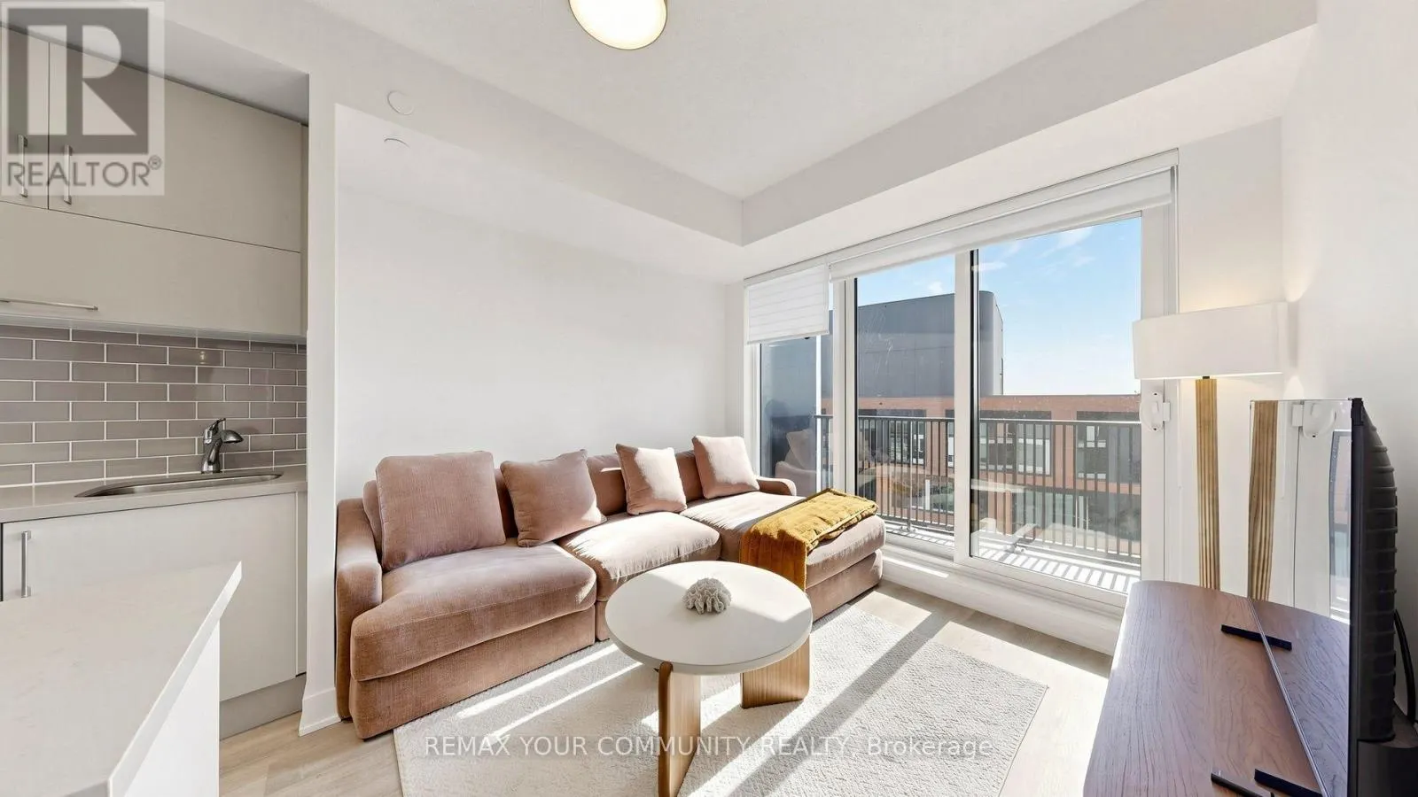 2621 - 56 ANDRE DE GRASSE STREET