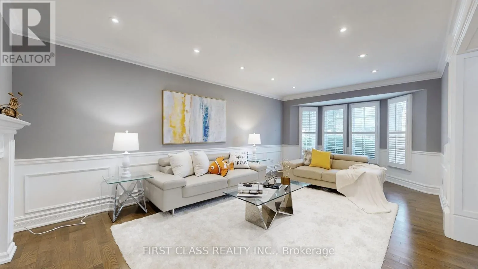 125 LONGWATER CHASE