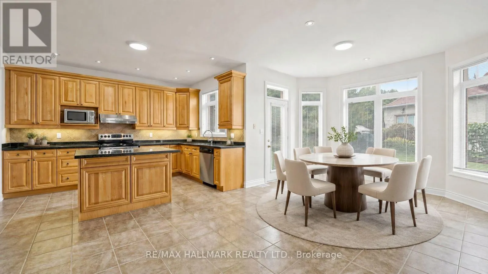 368 PARADELLE DRIVE
