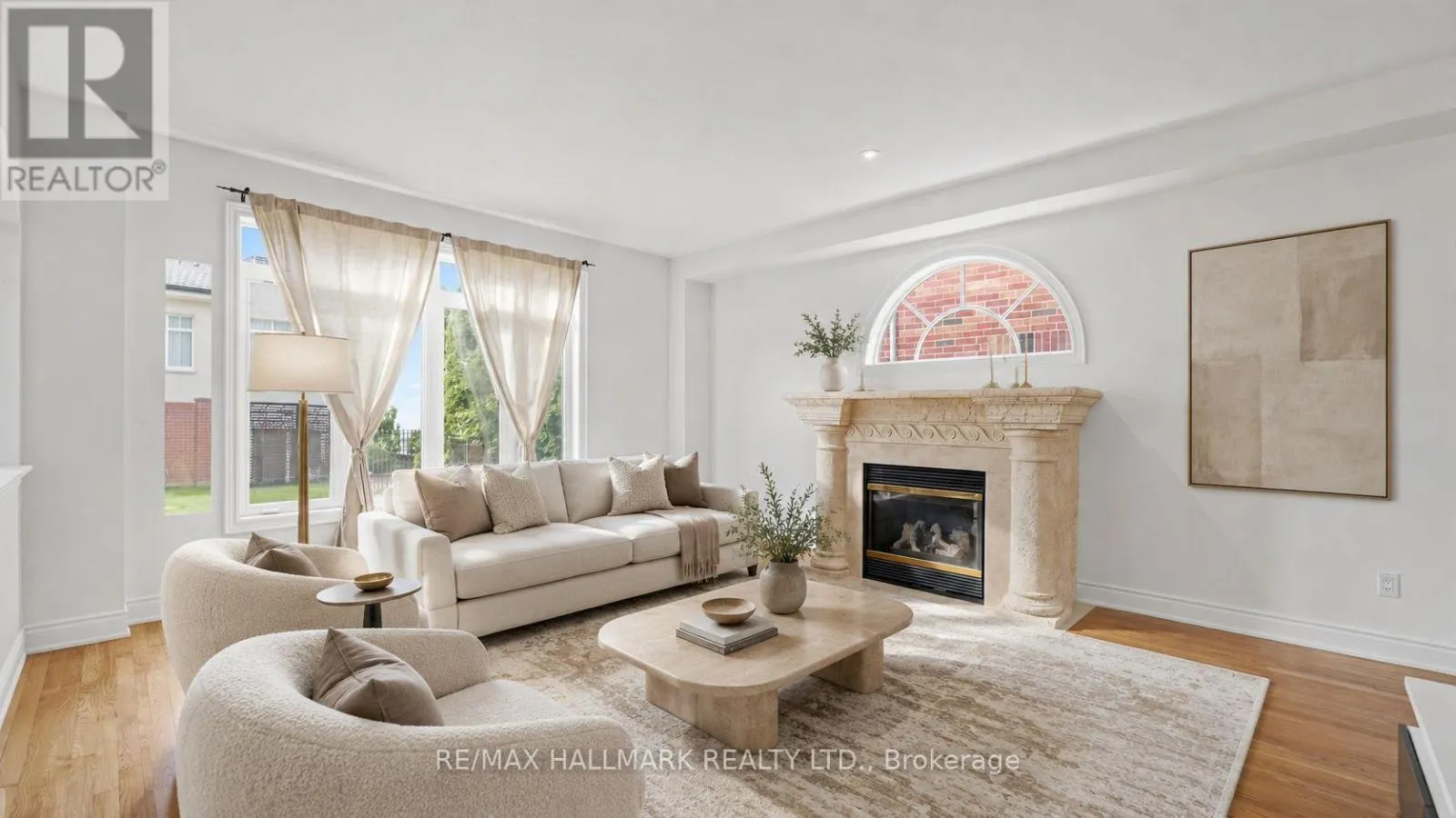 368 PARADELLE DRIVE