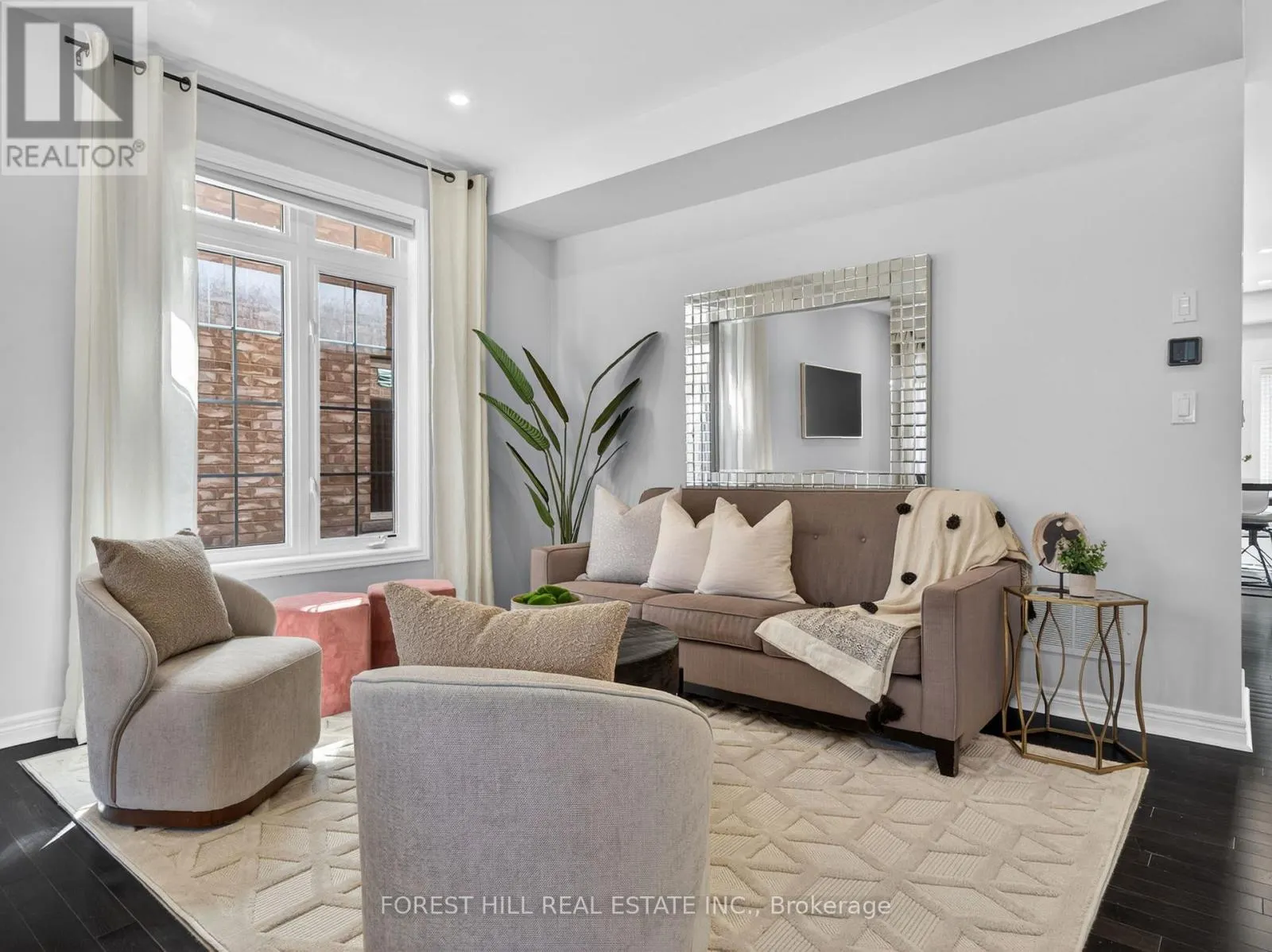 12 WALLENBERG DRIVE
