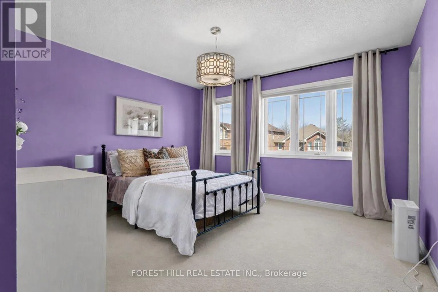 12 WALLENBERG DRIVE