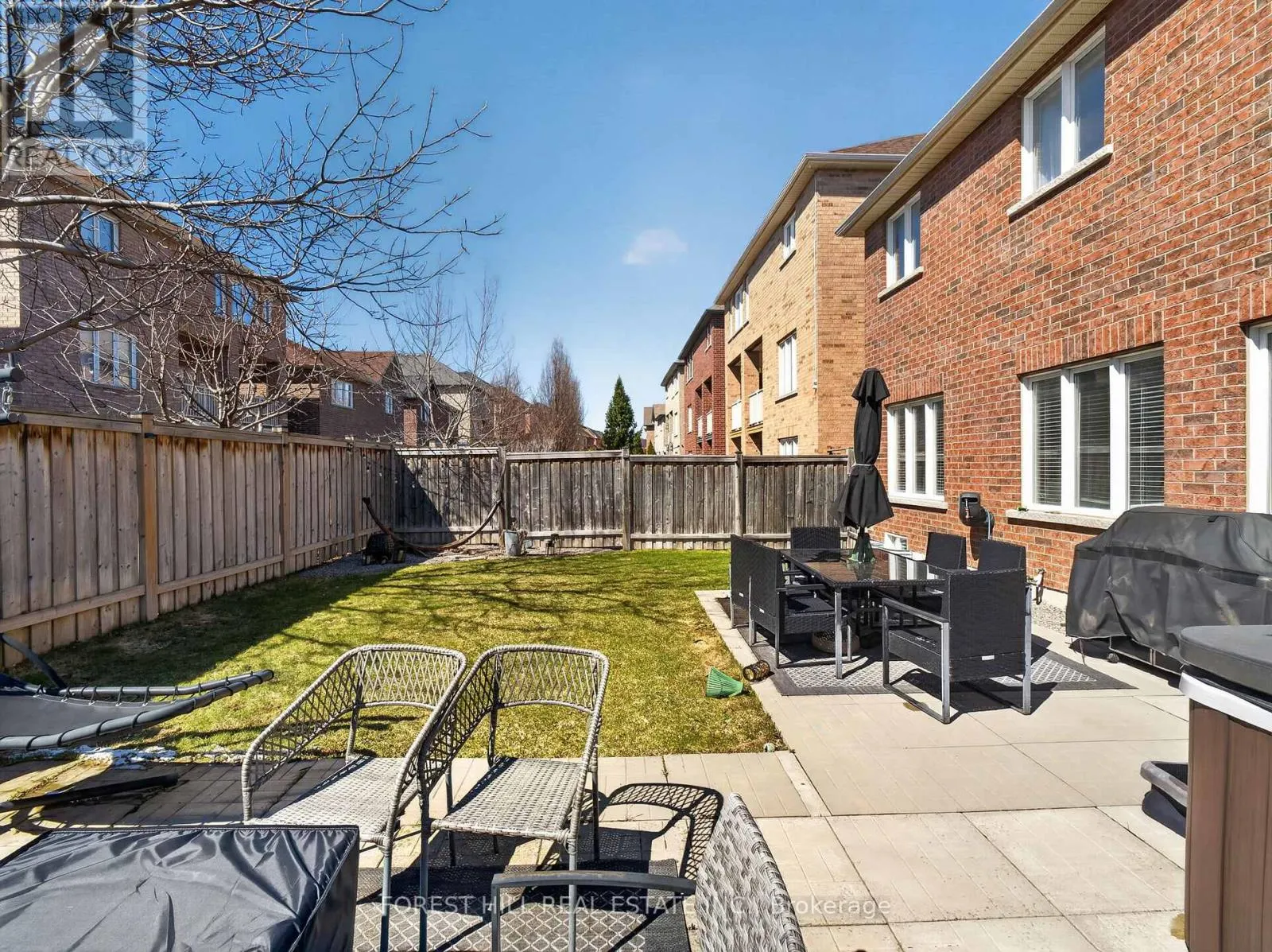 12 WALLENBERG DRIVE