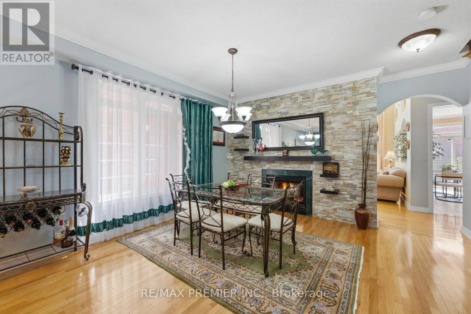 63 SUMMERIDGE DRIVE