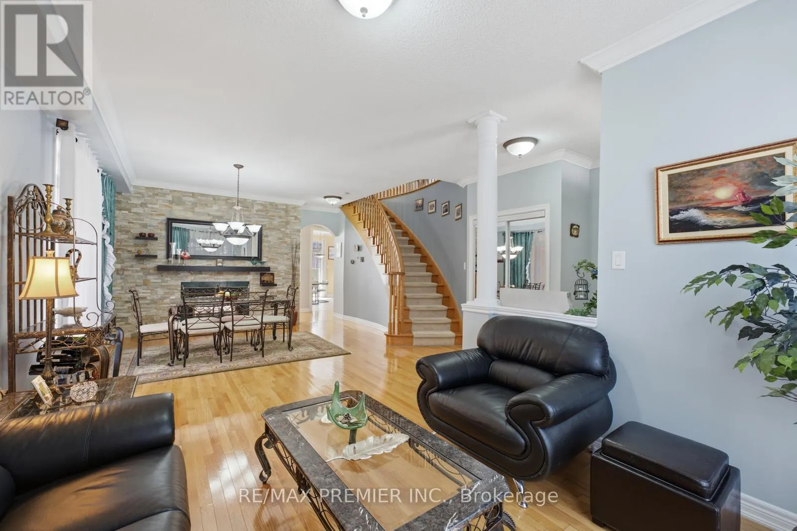 63 SUMMERIDGE DRIVE