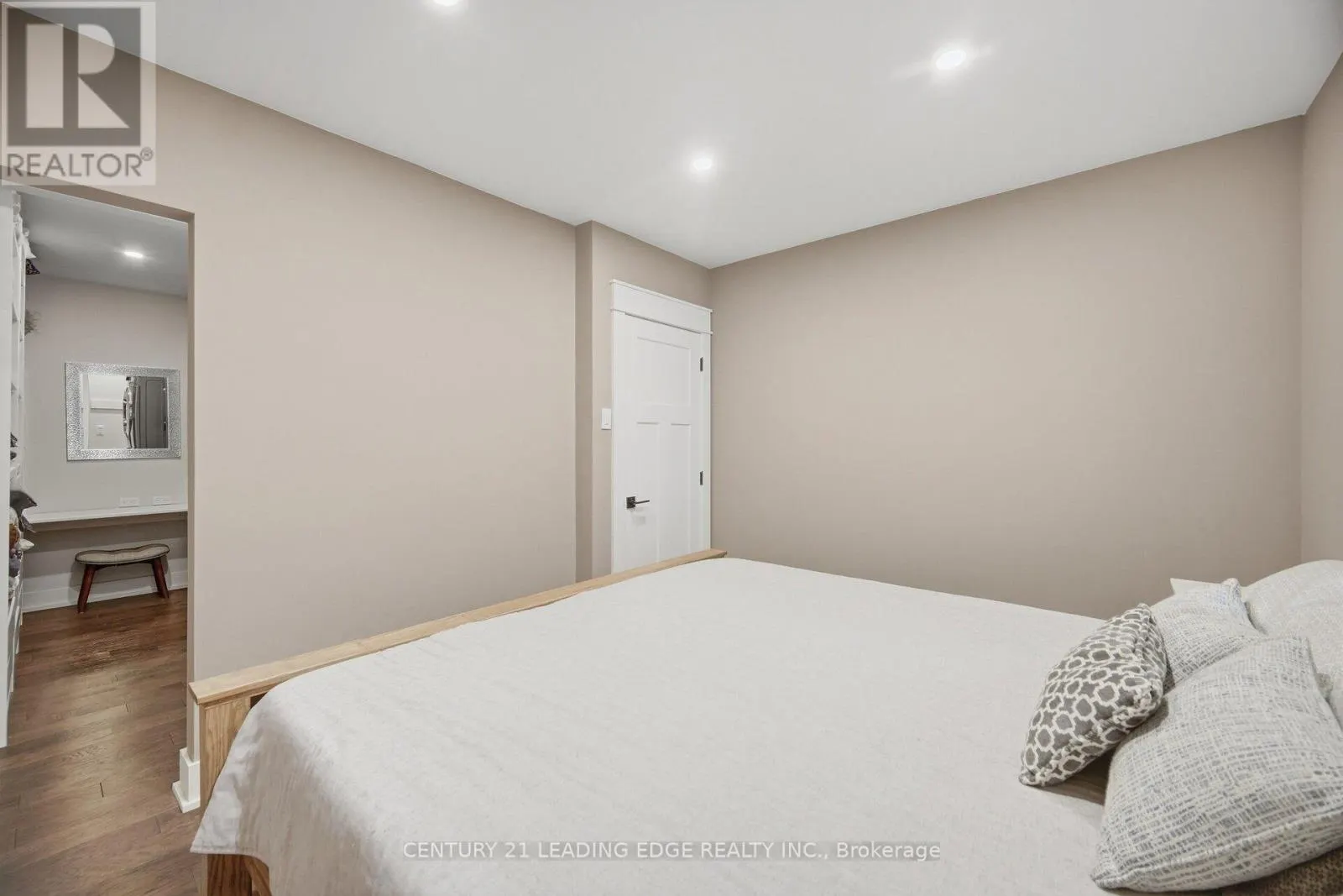 308 RUPERT AVENUE