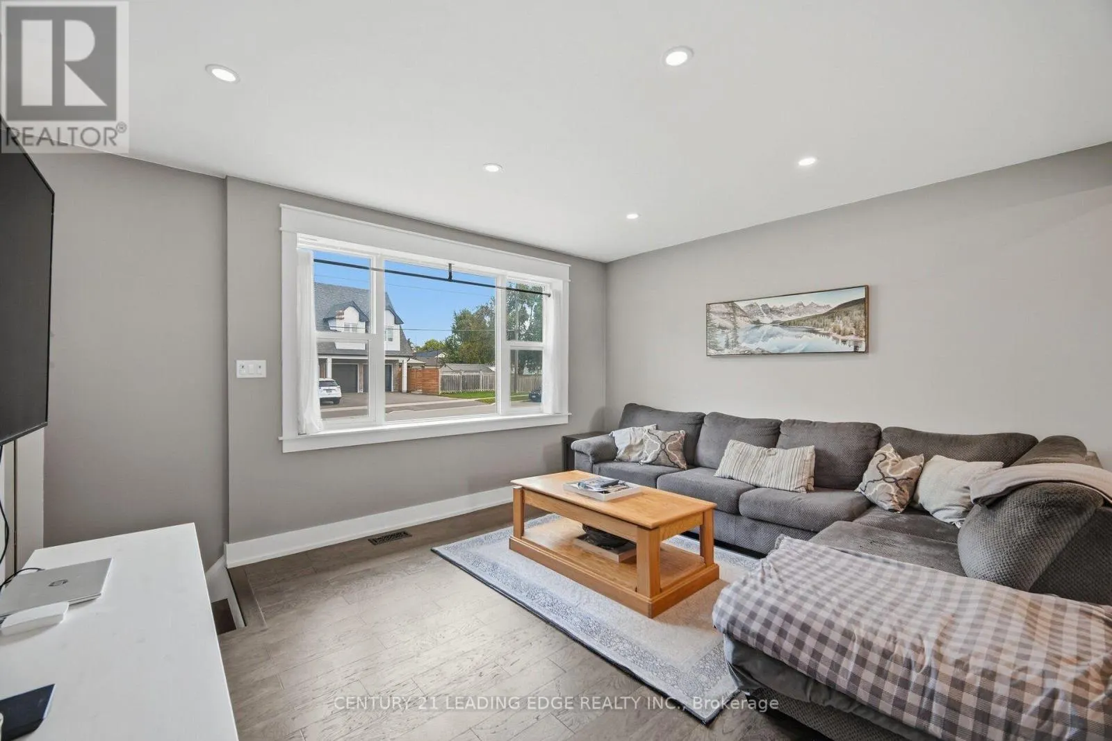 308 RUPERT AVENUE