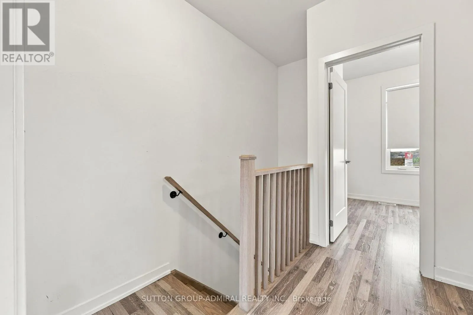35 - 370 RED MAPLE ROAD