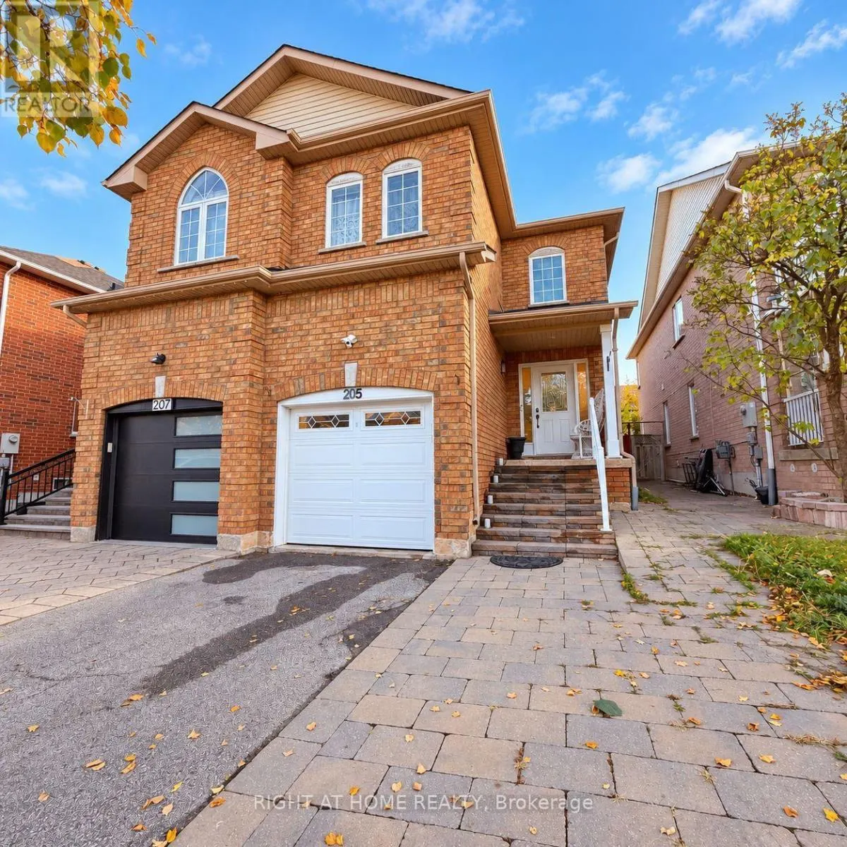 205 DEEPSPRINGS CRESCENT