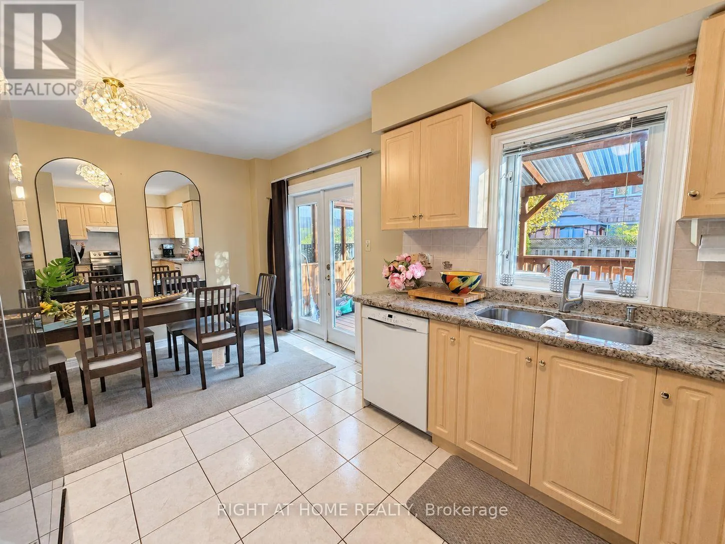 205 DEEPSPRINGS CRESCENT