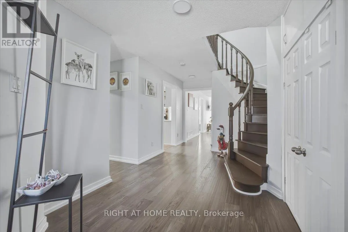 31 SUNBIRD BOULEVARD