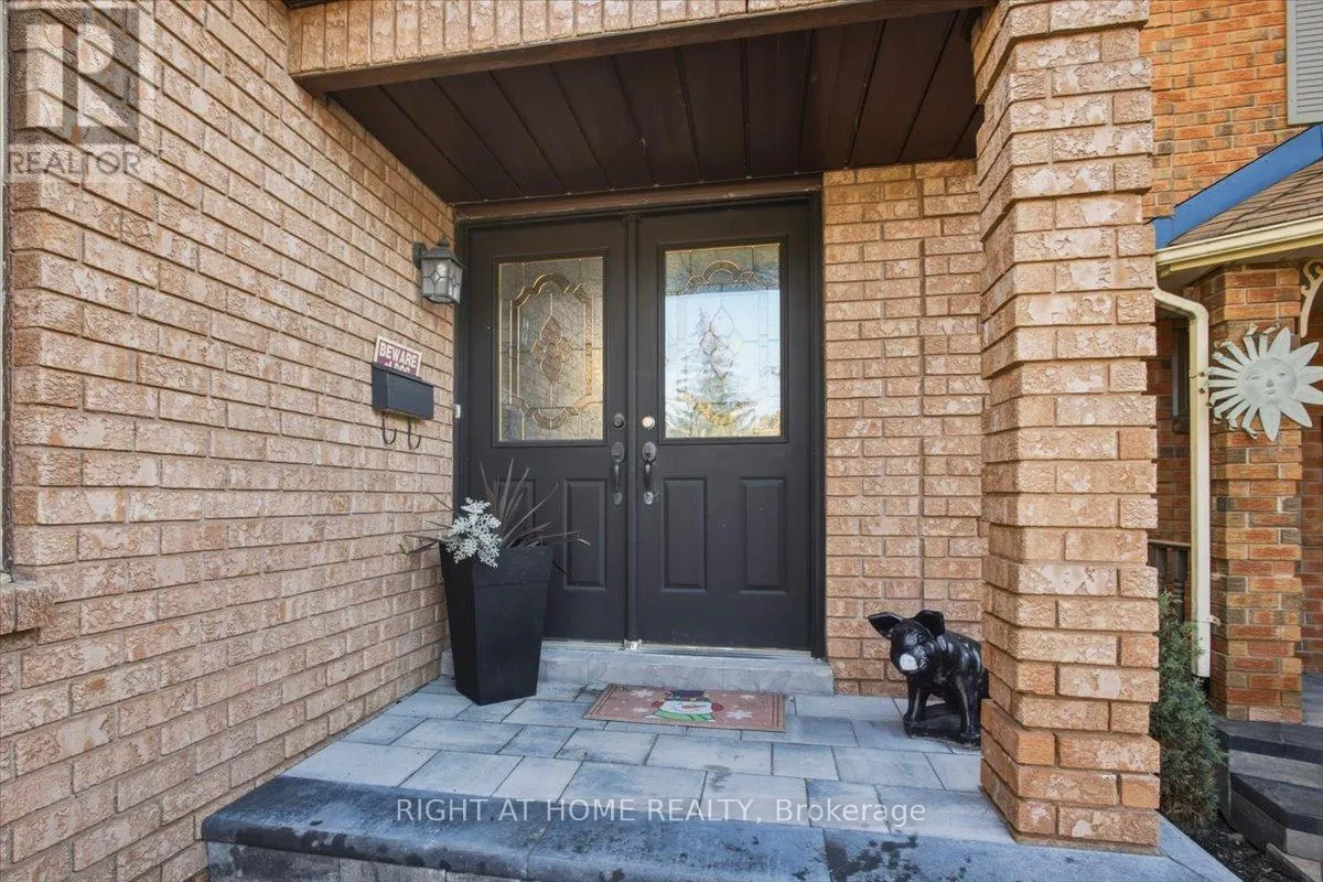 31 SUNBIRD BOULEVARD