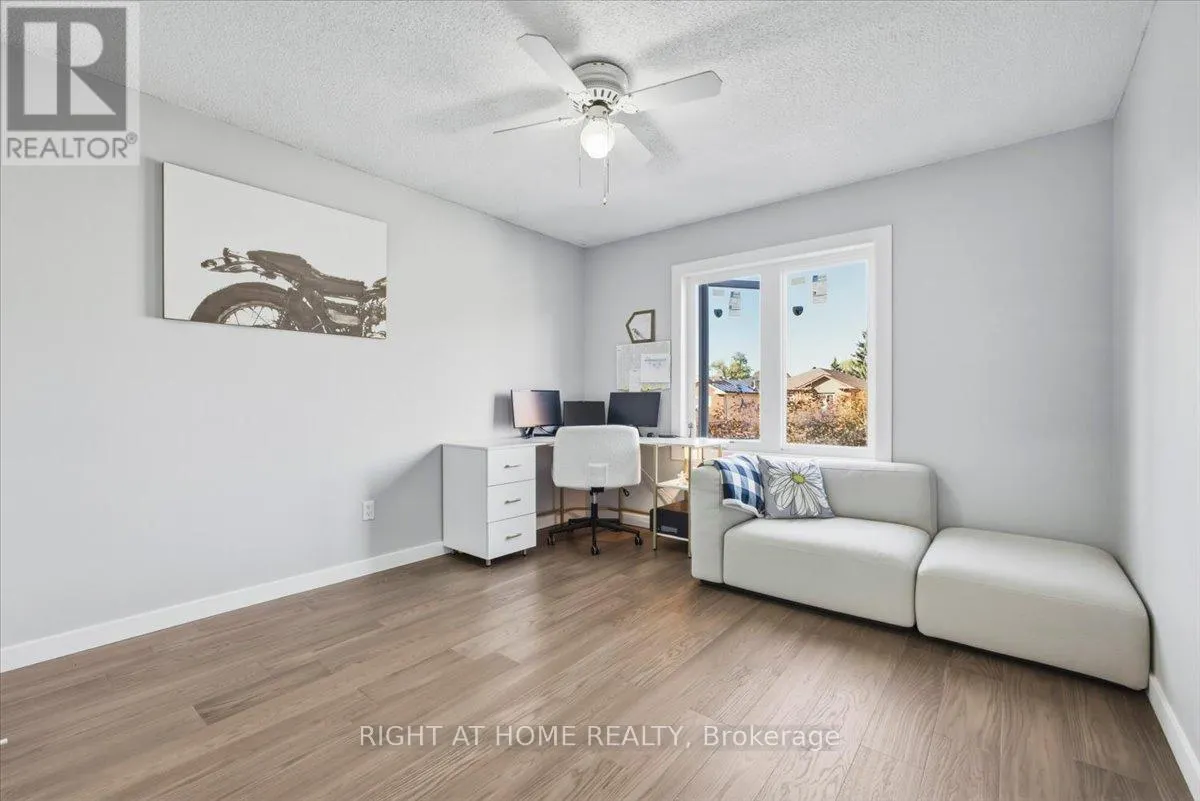31 SUNBIRD BOULEVARD