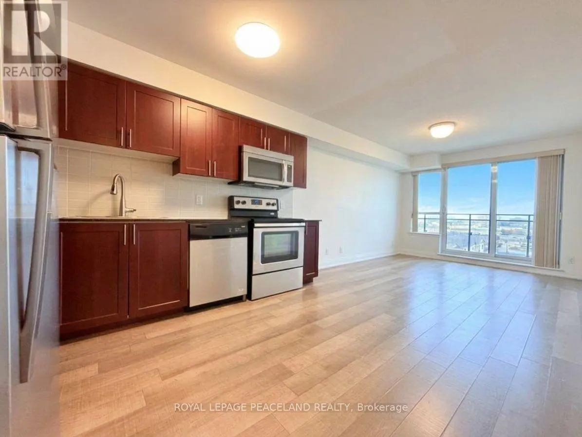 727 - 372 HIGHWAY 7 E