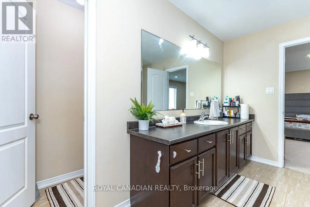 213 RICHARDSON CRESCENT