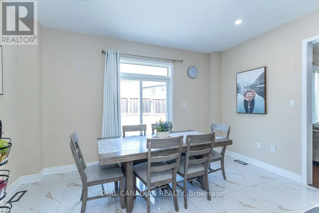 213 RICHARDSON CRESCENT