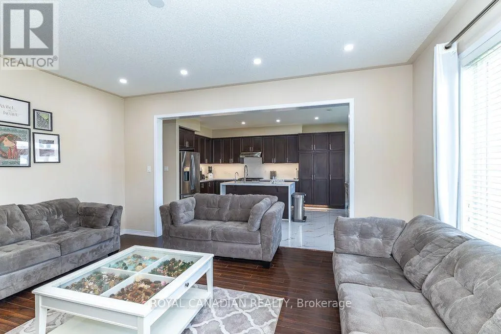 213 RICHARDSON CRESCENT