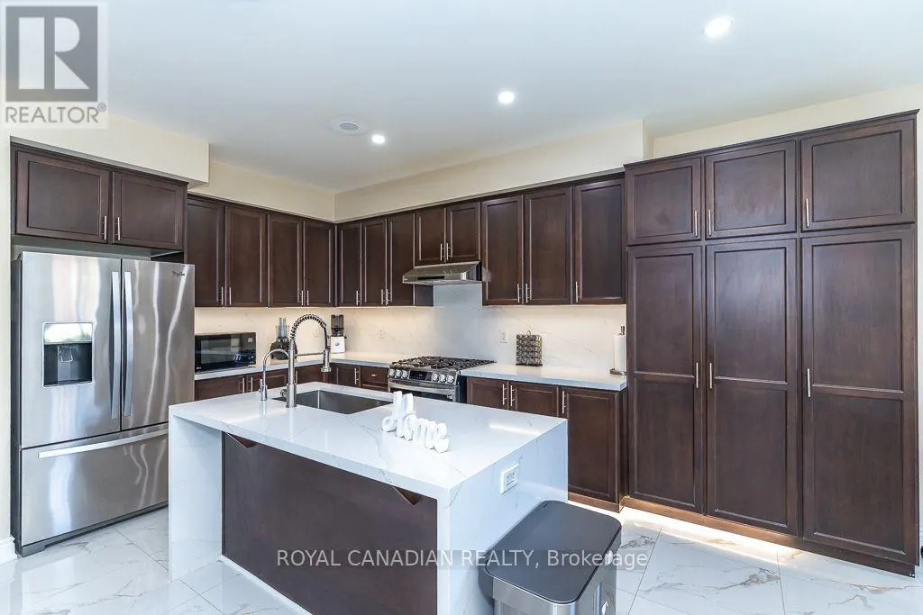213 RICHARDSON CRESCENT